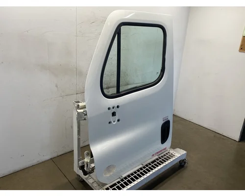 FREIGHTLINER Cascadia 125 Door Assembly, Front