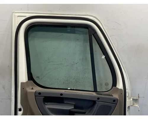 FREIGHTLINER Cascadia 125 Door Assembly, Front