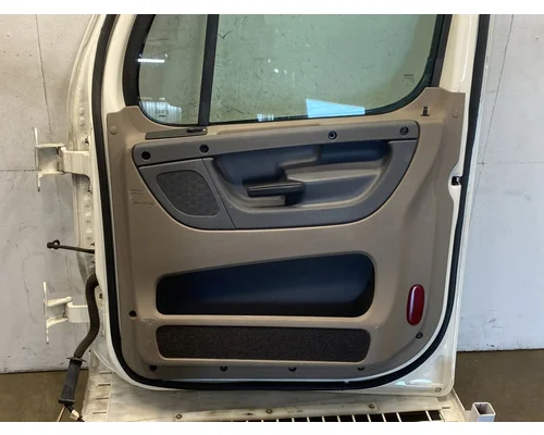 FREIGHTLINER Cascadia 125 Door Assembly, Front
