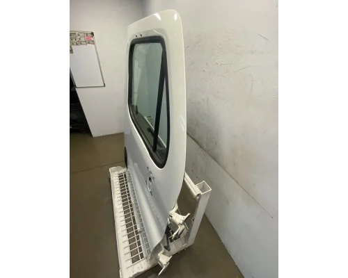 FREIGHTLINER Cascadia 125 Door Assembly, Front