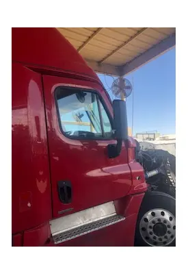 FREIGHTLINER Cascadia 125 Door Assembly, Front