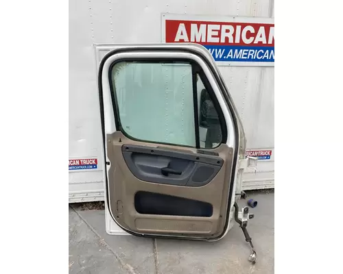 FREIGHTLINER Cascadia 125 Door Assembly, Front