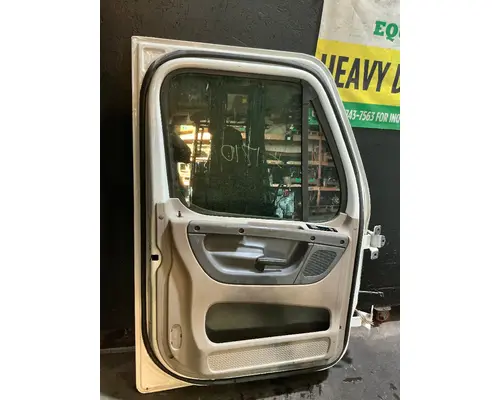 FREIGHTLINER Cascadia 125 Door Assembly, Front