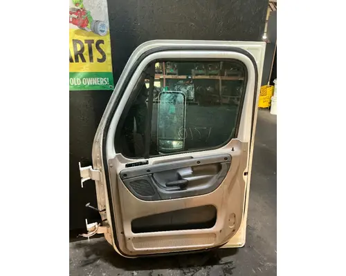 FREIGHTLINER Cascadia 125 Door Assembly, Front