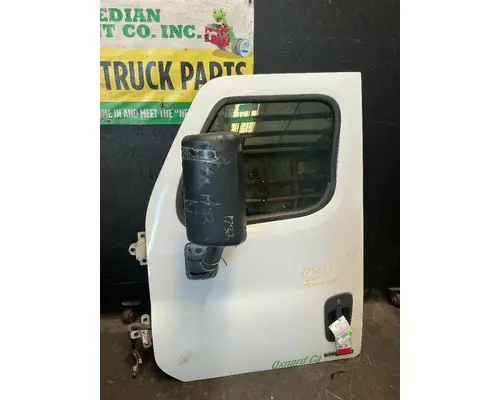 FREIGHTLINER Cascadia 125 Door Assembly, Front