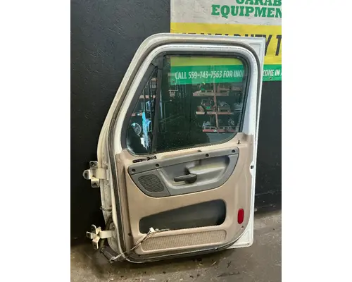 FREIGHTLINER Cascadia 125 Door Assembly, Front