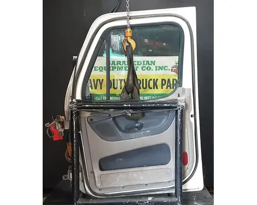 FREIGHTLINER Cascadia 125 Door Assembly, Front