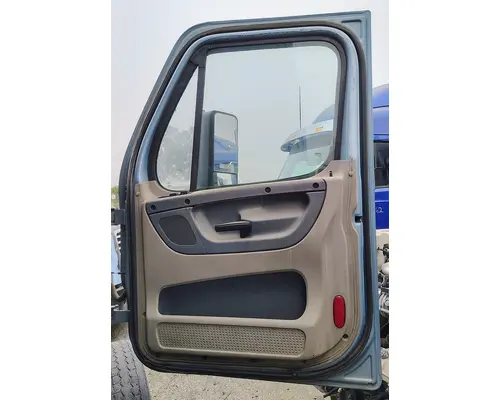 FREIGHTLINER Cascadia 125 Door Assembly, Front