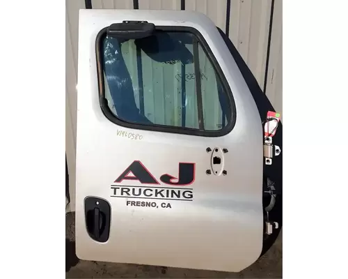 FREIGHTLINER Cascadia 125 Door Assembly, Front