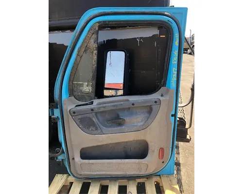 FREIGHTLINER Cascadia 125 Door Assembly, Front