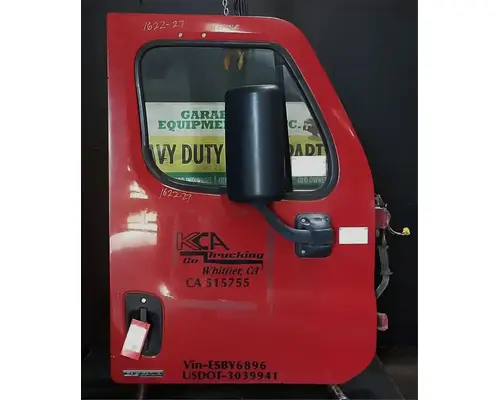 FREIGHTLINER Cascadia 125 Door Assembly, Front