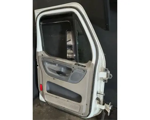 FREIGHTLINER Cascadia 125 Door Assembly, Front