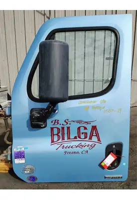 FREIGHTLINER Cascadia 125 Door Assembly, Front