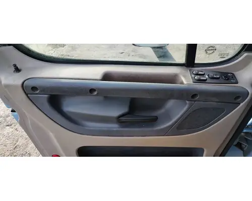 FREIGHTLINER Cascadia 125 Door Assembly, Front