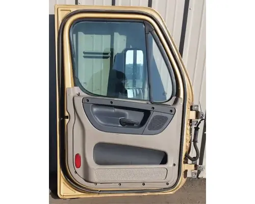 FREIGHTLINER Cascadia 125 Door Assembly, Front
