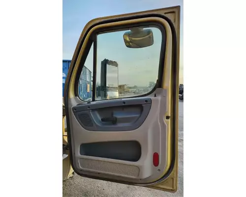 FREIGHTLINER Cascadia 125 Door Assembly, Front