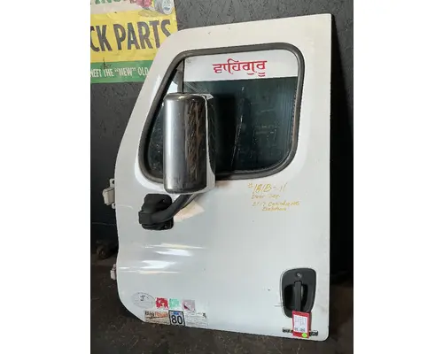FREIGHTLINER Cascadia 125 Door Assembly, Front