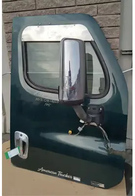 FREIGHTLINER Cascadia 125 Door Assembly, Front