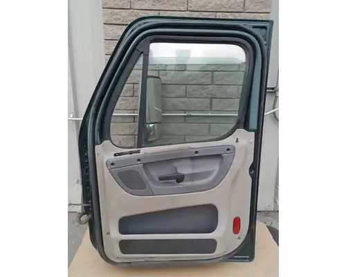 FREIGHTLINER Cascadia 125 Door Assembly, Front