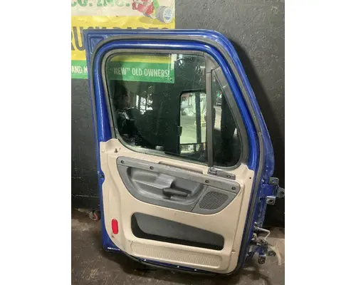 FREIGHTLINER Cascadia 125 Door Assembly, Front
