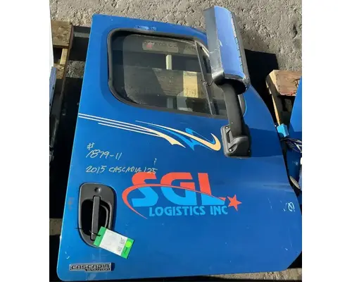 FREIGHTLINER Cascadia 125 Door Assembly, Front