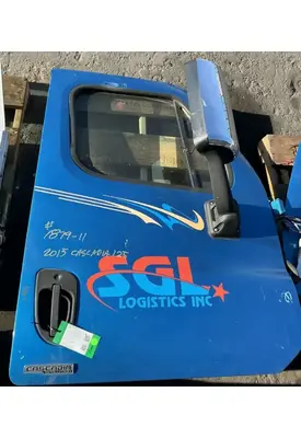 FREIGHTLINER Cascadia 125 Door Assembly, Front