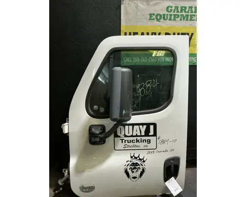 FREIGHTLINER Cascadia 125 Door Assembly, Front