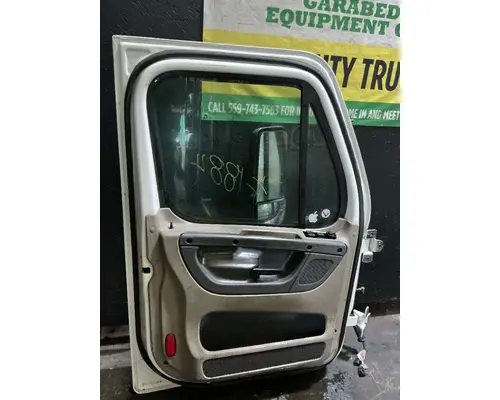FREIGHTLINER Cascadia 125 Door Assembly, Front