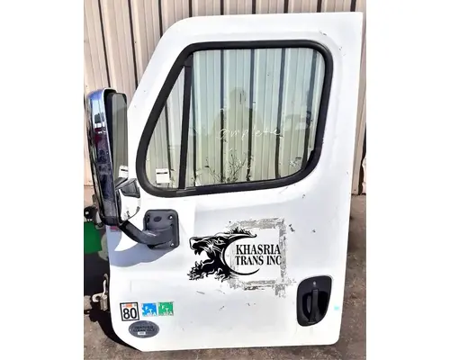 FREIGHTLINER Cascadia 125 Door Assembly, Front