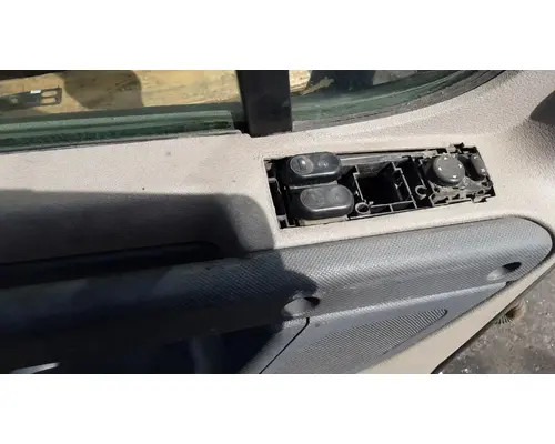 FREIGHTLINER Cascadia 125 Door Assembly, Front