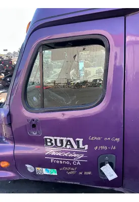 FREIGHTLINER Cascadia 125 Door Assembly, Front