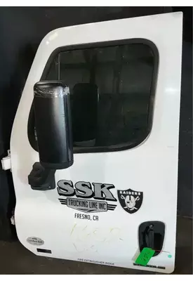 FREIGHTLINER Cascadia 125 Door Assembly, Front