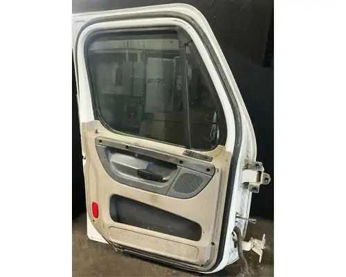 FREIGHTLINER Cascadia 125 Door Assembly, Front