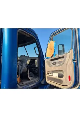 FREIGHTLINER Cascadia 125 Door Assembly, Front