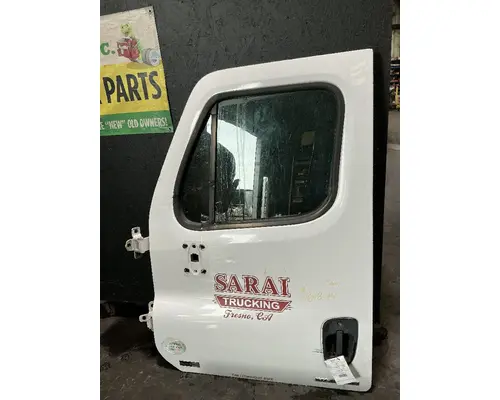 FREIGHTLINER Cascadia 125 Door Assembly, Front