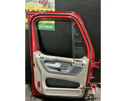 FREIGHTLINER Cascadia 125 Door Assembly, Front