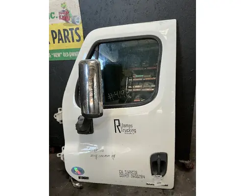 FREIGHTLINER Cascadia 125 Door Assembly, Front