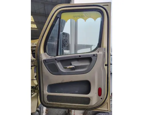 FREIGHTLINER Cascadia 125 Door Assembly, Front