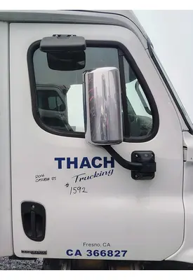 FREIGHTLINER Cascadia 125 Door Assembly, Front