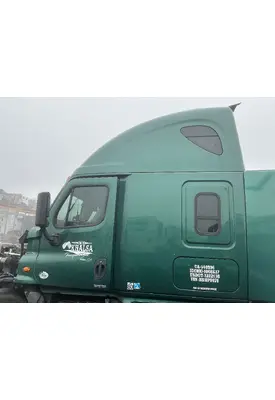 FREIGHTLINER Cascadia 125 Door Assembly, Front