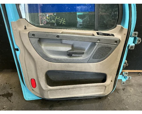 FREIGHTLINER Cascadia 125 Door Assembly, Front