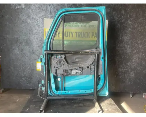 FREIGHTLINER Cascadia 125 Door Assembly, Front