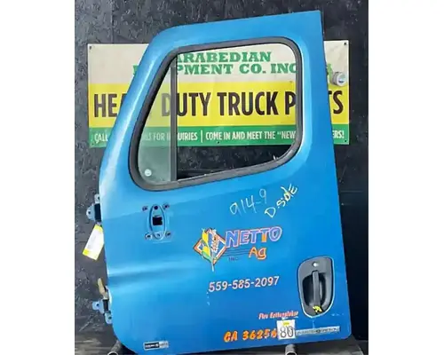 FREIGHTLINER Cascadia 125 Door Assembly, Front