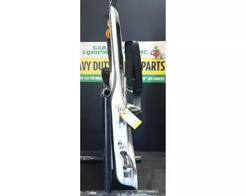 FREIGHTLINER Cascadia 125 Door Assembly, Front