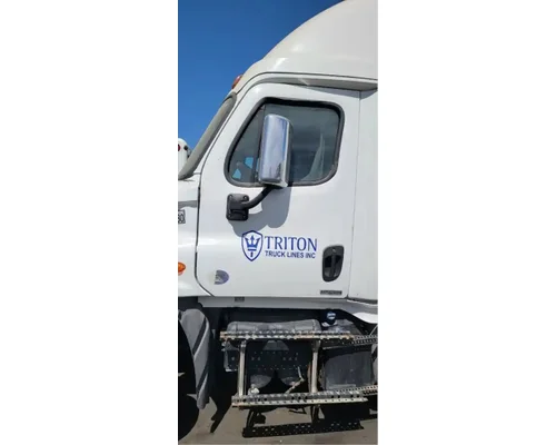 FREIGHTLINER Cascadia 125 Door Assembly, Front