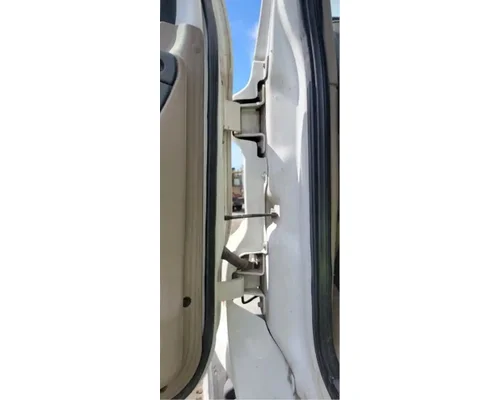FREIGHTLINER Cascadia 125 Door Assembly, Front
