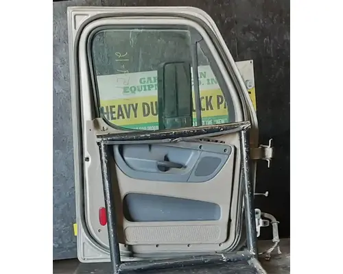 FREIGHTLINER Cascadia 125 Door Assembly, Front