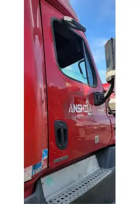 FREIGHTLINER Cascadia 125 Door Assembly, Front