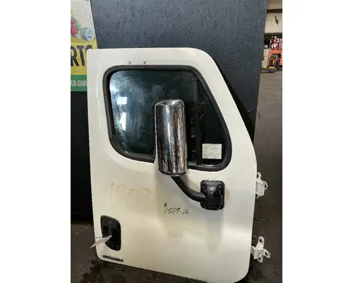 FREIGHTLINER Cascadia 125 Door Assembly, Front