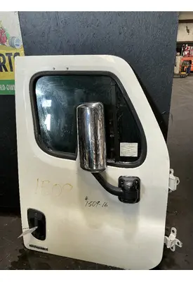 FREIGHTLINER Cascadia 125 Door Assembly, Front